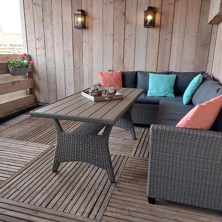Appartement Met Inpandig Balkon, 150 Meter Verwijderd Van Strand En Centrum 주테란데 외부 사진